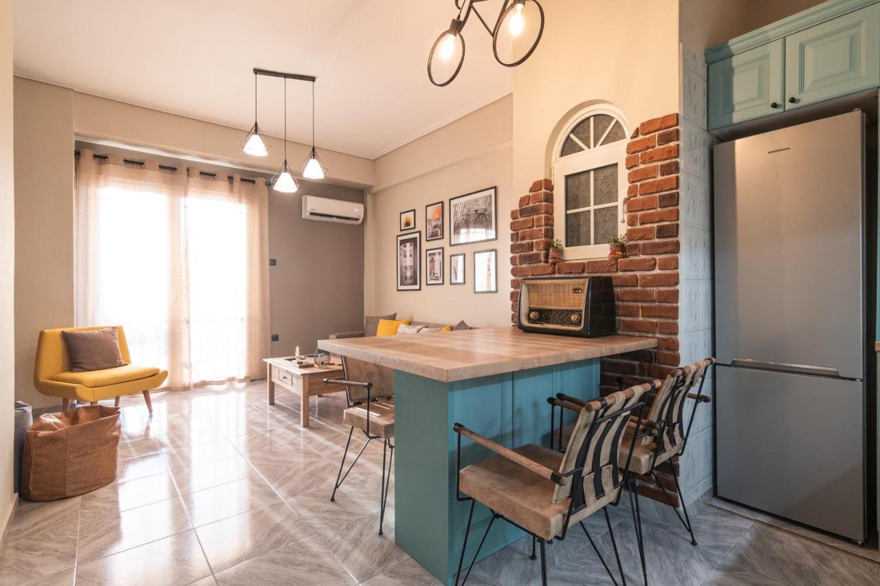 Vintage Apartment In Athens-Zografou Bagian luar foto